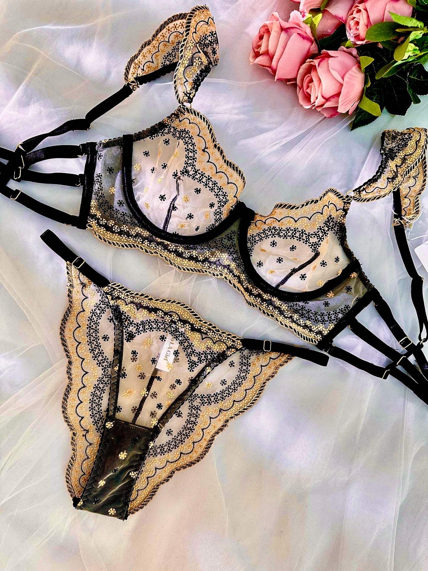 Conjunto de Lingerie Luar de Ouro